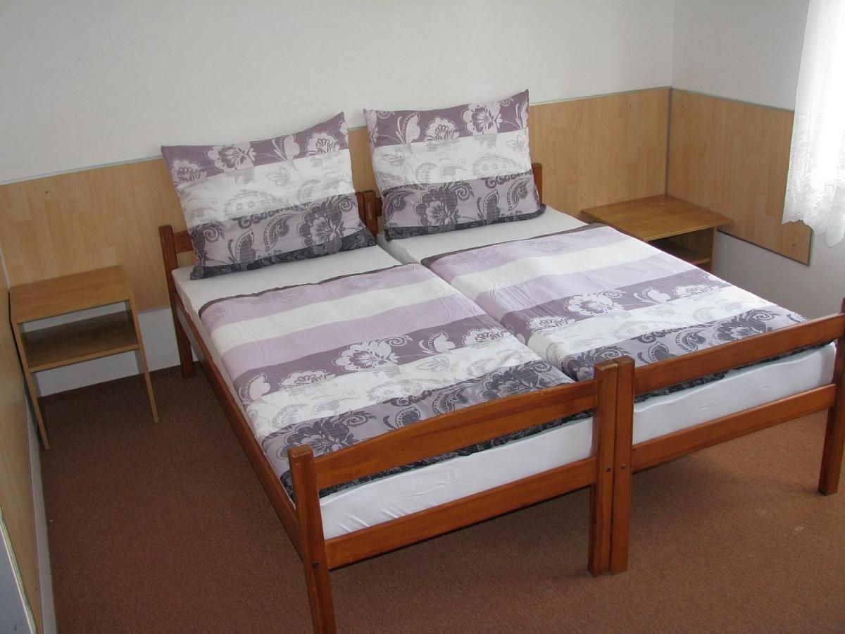 Hostel Sokol Troja Praha