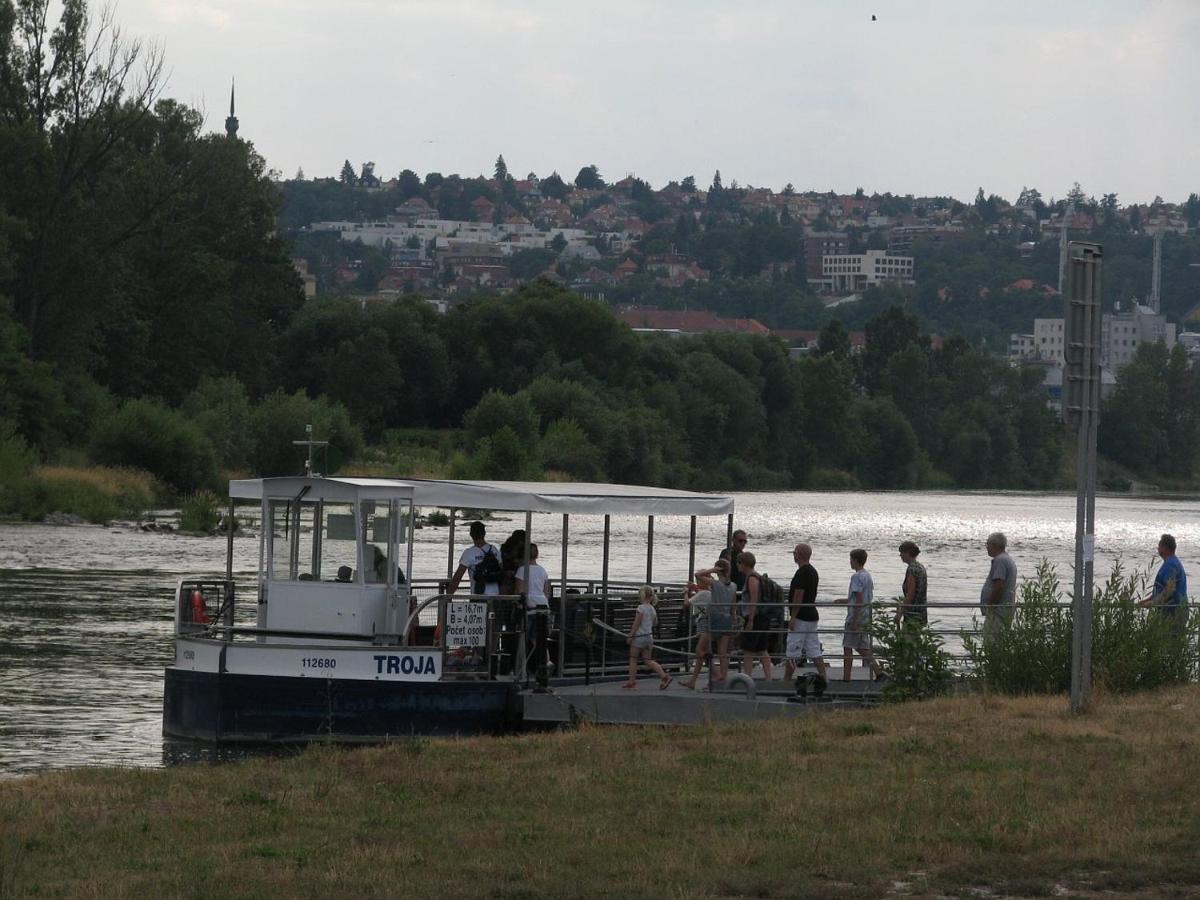 Hostel Sokol Troja Praha
